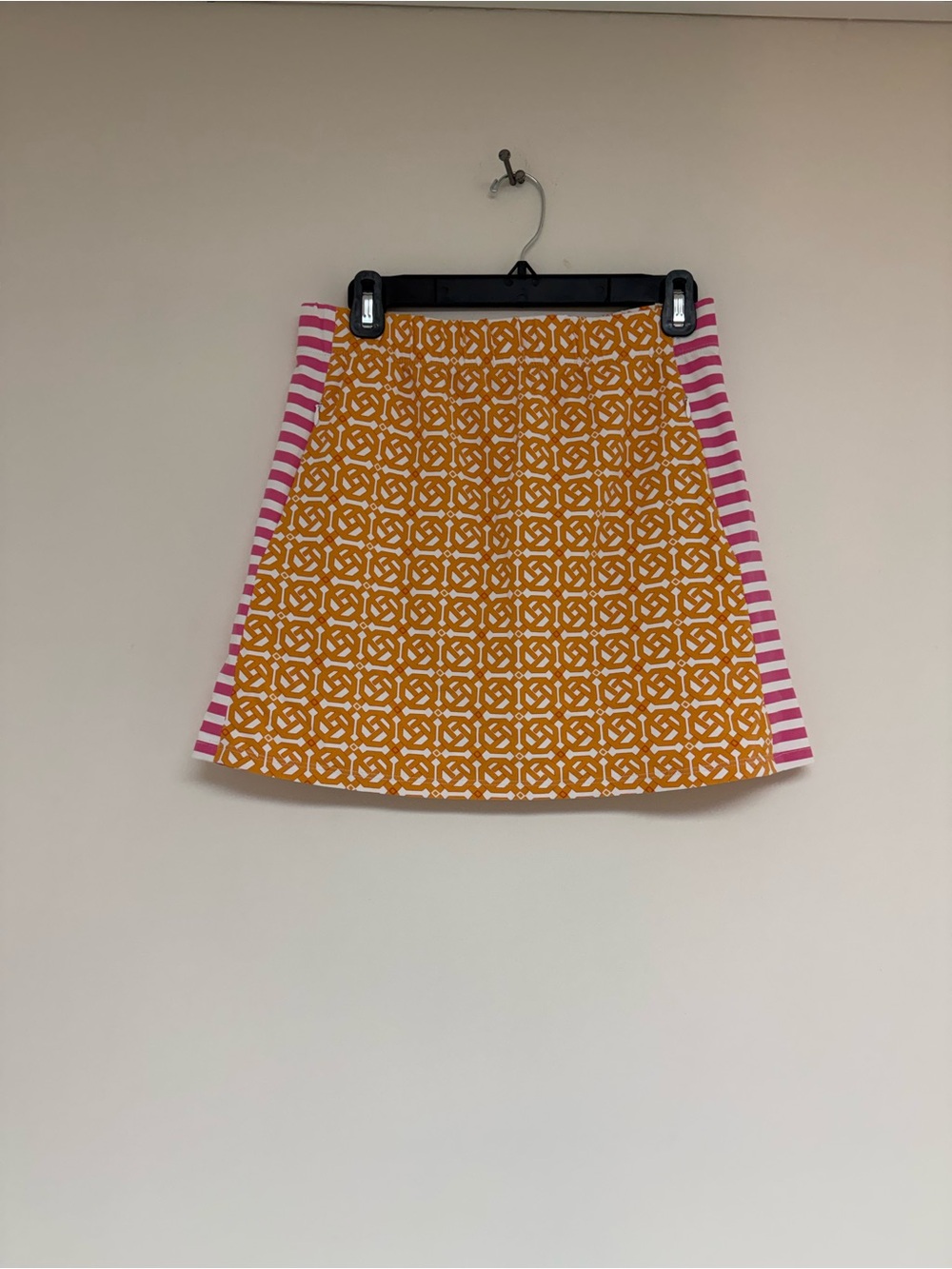 J. McLaughlin Yellow Printed Mini Skirt with Pink Stripe Side Panels